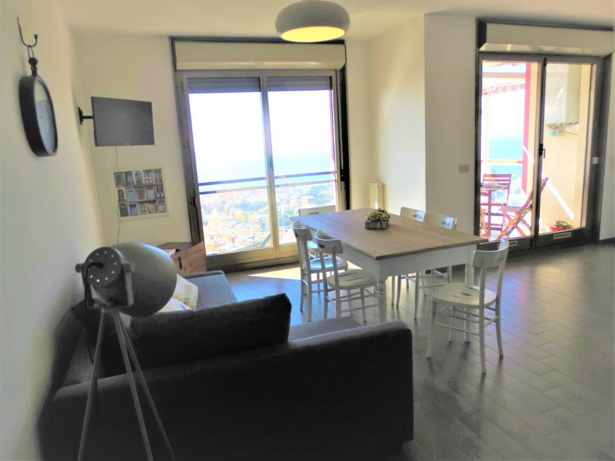 Quarto Di Luna Apartment Genoa Ngoại thất bức ảnh